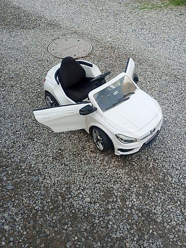 Uşaq üçün elektrik maşınları: Uşaq üçün elektrikli maşın – Mercedes-Benz AMG CLA45 stili — 2