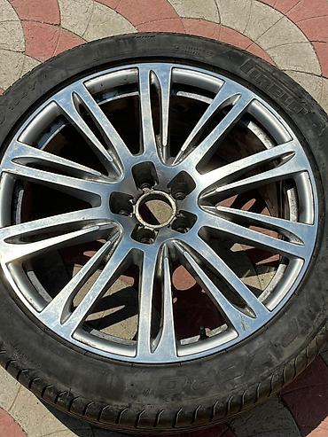 gurcustandan ehtiyat hisseleri: Razilasma yolu ilə audi a8 teker ve qalinvagen arxa stoplari açkiləri — 3