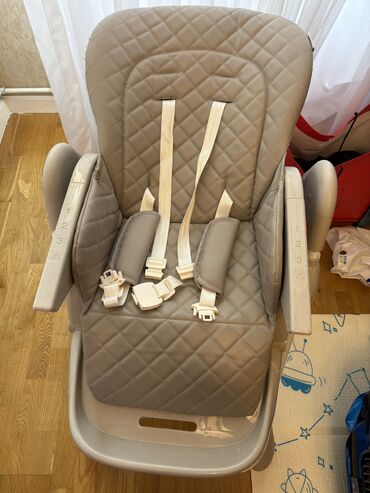 Yemək masaları, oturacaqları: “QİDALANMA OTURACAĞI”. Çox az istifadə Edilib şəkildə gösdərildiyi — 3