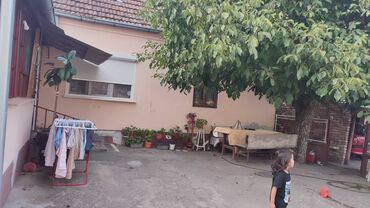 Kuće na prodaju: 80 kv. m, 3 sobe — 11