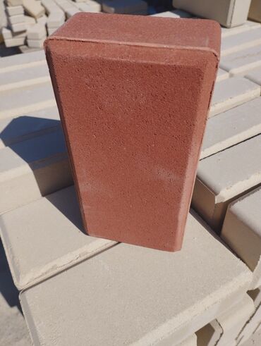 Kərpiclər: **Kerpiç: Evinizi İsti və Rahat Edən Odadavamlı Kərpiclər** *15 İl — 19