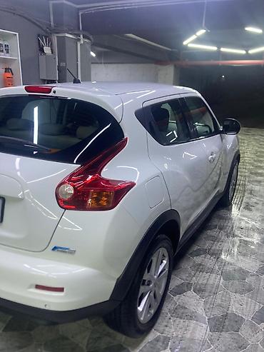 skoda minivan: Nissan Juke: 1.6 l | 2012 il Krossover — 6