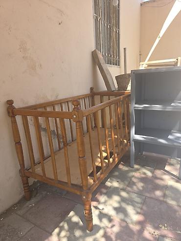 mebel evi: Taxta uşaq beşiyi - Material: bərk ağac, natural lak örtük - Klassik — 2