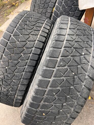 грязевая шины: Шины 225 / 65 / R 17, Зима, Б/у, Комплект, Япония, Bridgestone