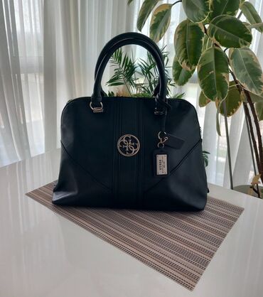 guess torbe outlet: Elegant purse, Guess