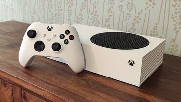 наборы из серебра с натуральными камнями: Xbox Series S + akk 512 GB, ağ rəngdə 	•	2 ədəd işlək vəziyyətdə