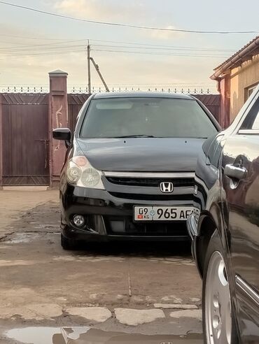срочно продам авто в связи с переездом: Honda Stream: 2004 г., 1.7 л, Автомат, Бензин, Минивэн