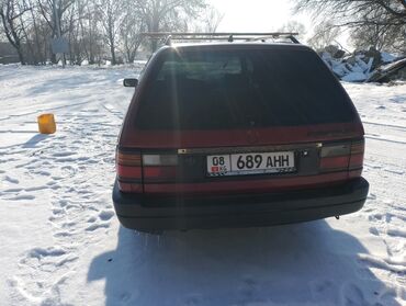 Volkswagen: Volkswagen Passat: 1989 г., 1.8 л, Механика, Бензин, Универсал