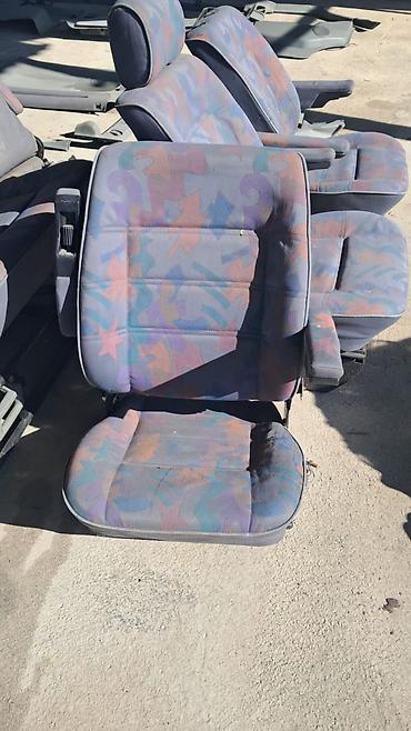 Другие детали салона: Транспортер Т4 салон. Мультиван со столиком все кроме торпеды — 7