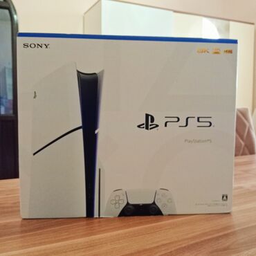 PS5 (Sony PlayStation 5): Ps5 Slim model diskli versiya. 1 tb yaddaş. 5 aydı alınıb. İstifadə