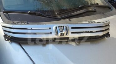 Ötürücü qutuların detalları: Honda insinghenin on barmaqliqi satiram,siniqi cati yoxdi