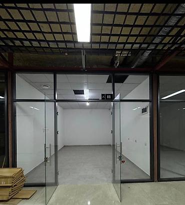 бутик гум: Продажа бутиков В торговом центре, 20 м², 1 этаж — 2