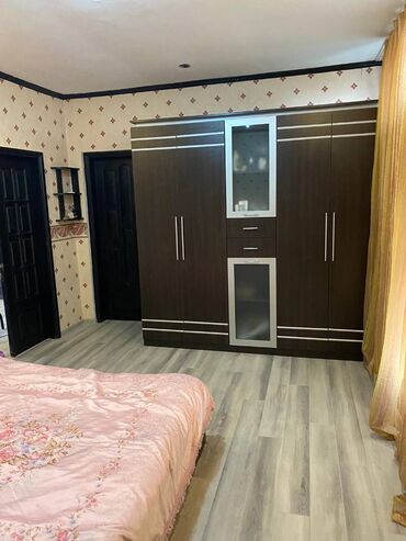 Uzunmüddətli kirayə mənzillər: Yasamal rayonu Elmlər metrosunun yaxınlığında, köhnə tikili 9 — 8