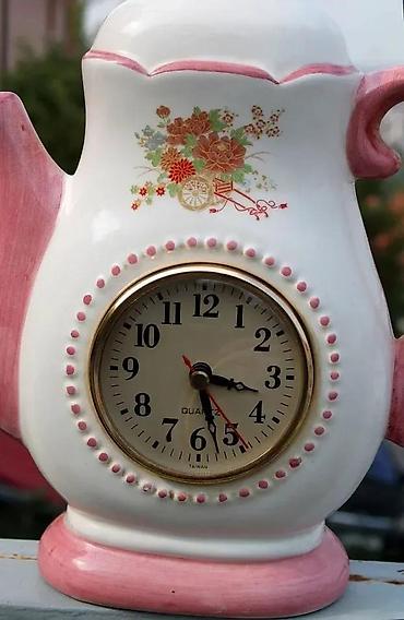 Satovi za kuću: Vtg Kaminski ukrasni keramički sat u obliku čajnika 26 cm!. Ispravan — 2