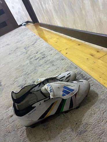zerb aleti: Butslar Adidas, Ölçü: 42, Yeni — 4