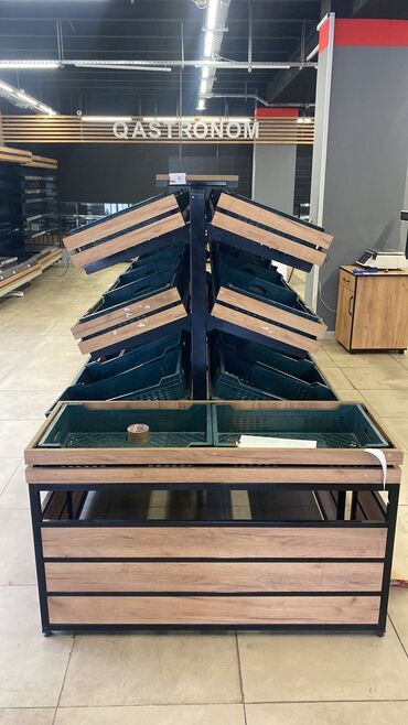 Stend vitrinləri: Mallar yenidir,3 aydır alınmışdır,maqaza baqlanib deyə satırıq — 9