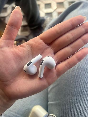 ipod 2: Беспроводные наушники-вкладыши, Apple, AirPods 3, Б/у — 6