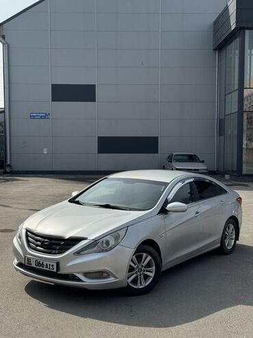 Hyundai: Hyundai Sonata: 2011 г., 2 л, Автомат, Газ, Седан