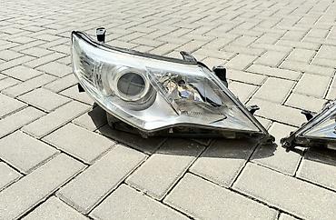 on faralar: Komplekt, Yaxın və uzaq vuran işıqlar Toyota, 2011 il, Orijinal, İşlənmiş — 3