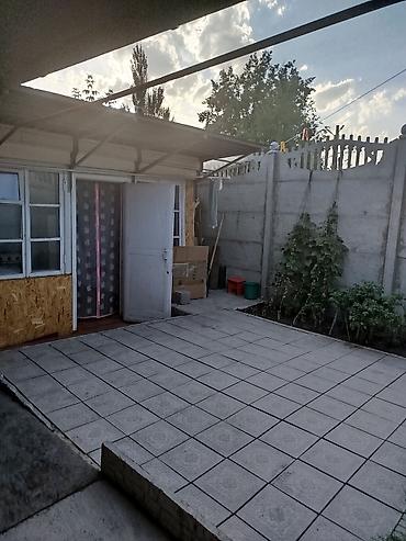 пишпек пол дом: Продаю полдома от собственника на первой линии в Пишпеке, отопление — 10