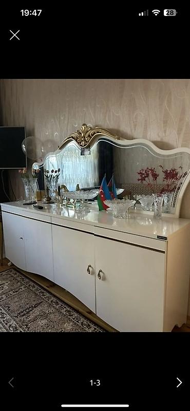 lovhe satilir: Merinos mebel Ağ rəngli klassik bufet-konsol və iri güzgü dəsti. Tv — 1