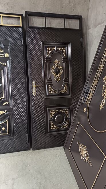 Giriş qapıları: Mənzil üçün Yeni Giriş qapısı Üzlük ilə, Zəmanətli, Ödənişli quraşdırma, Rayonlara çatdırılma — 2