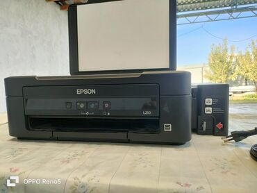 нерабочий пк: Эпсон epson L210. не включается. стоит 3 месяца. на запчасти. 2000