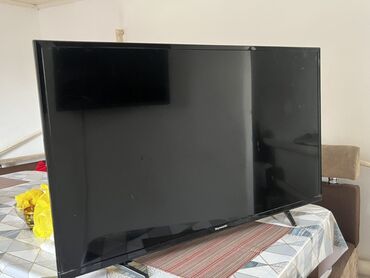мониторы 16:9: Телевизор Skyworth 42E2000 - Диагональ экрана: 42" - Тип панели: LED