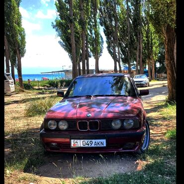 тормозные колодки фото: Элегантный седан BMW E34 вишневого цвета. Автомобиль оснащен