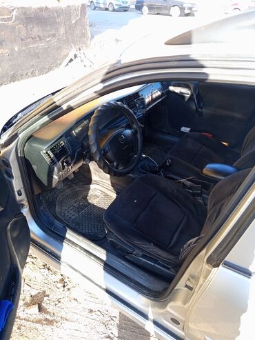 Opel: Opel Vectra: 2001 г., Механика, Универсал — 10