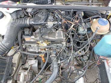 пассат аварийный: Бензиновый мотор Volkswagen 1.8 л, Б/у, Оригинал, Германия