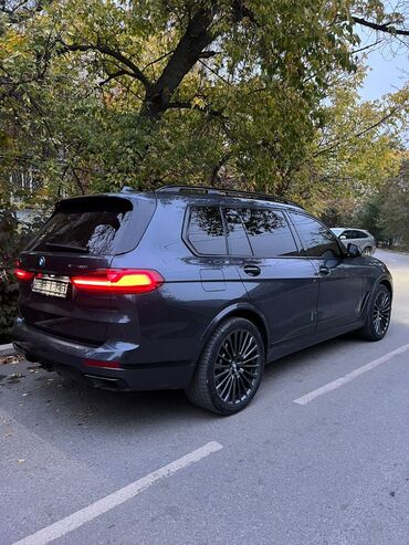 задний двер: BMW X7: 2021 г., 3 л, Автомат, Бензин