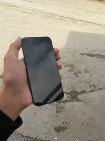 ipad mini 4: IPhone 13, Qara — 3