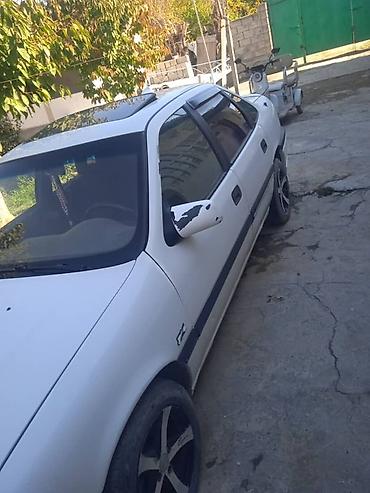mitsubishi спейс стар: Opel Vectra: 1990 г., Механика, Бензин, Седан — 8