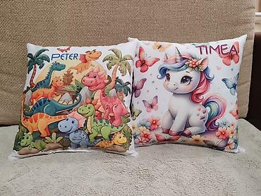 Jastuci: Dimenzije jastuka 45x32 su 1999 din i 32x32 su 1999 din. Dizajn na lalafo.rs — 3 Jastuci: Dimenzije jastuka 45x32 su 1999 din i 32x32 su 1999 din. Dizajn — 3