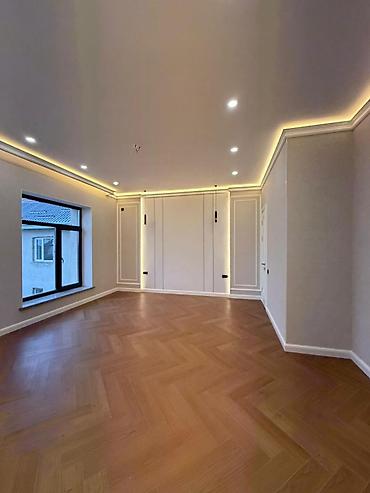 Продажа коттеджей и домов: 📍 Арча-Бешик, ул. Эр-Тайлак На участке 7 соток расположен просторный — 9