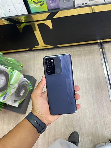 iphone 16 pro max 256: Tecno Spark 8C, Б/у, 128 ГБ, цвет - Синий, 1 SIM, eSIM — 1