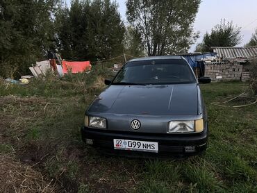 шины на 53: Volkswagen Passat B3 седан, серо-голубой на киргизских номерах (KG