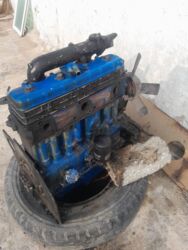 стол на одной ножке: Другие детали для мотора