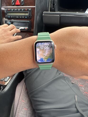 Apple Watch: Срочно Срочно Оргинальный Умные часы Apple Watch 6серия в корпусе