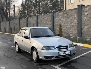 Daewoo: Daewoo Nexia: 2010 г., 1.6 л, Механика, Бензин, Седан