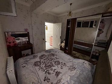 divar asilqan: Yataq otağı mebel dəsti - Çarpayı: iki nəfərlik, taxta karkaslı — 4