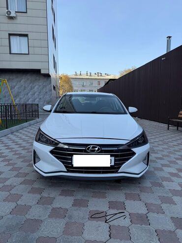 Hyundai: Hyundai Elantra: 2018 г., 2 л, Автомат, Бензин, Седан