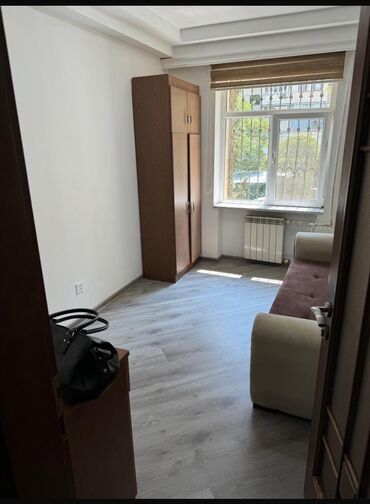 Uzunmüddətli kirayə mənzillər: Baki Xaqani 54 (Saharin markazi) 3 otaq 2 ci martaba Mebelli Tamirli