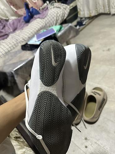 обувь для бокса: Мужские кроссовки, 42, Nike, Б/у, цвет - Белый — 2