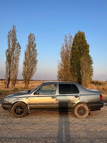 пропан купить: Volkswagen Vento: 1992 г., Седан — 3