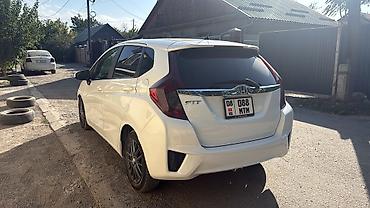 фе: Honda Fit: 2016 г., 1.5 л, Автомат, Бензин, Хэтчбэк — 2