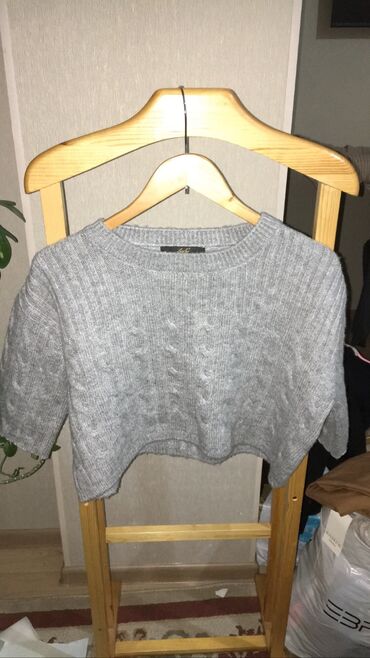куплю одежды: Женский свитер
