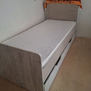 Kabrolar: Təknəfərlik çarpayı, Bazasız, Matras ilə, Siyirməli