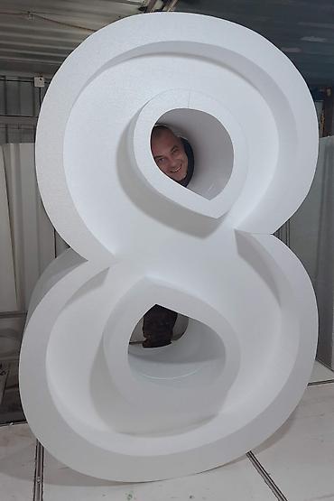 Изготовление рекламных конструкций: Фигурная резка пенопласта любого размера и сложности . Обемные — 8